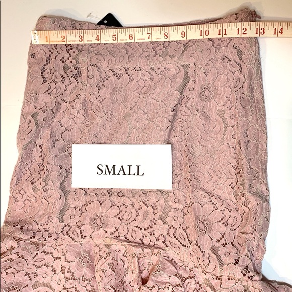 Fancy Blush Lace High-Low Skirt - Picture 7 of 16